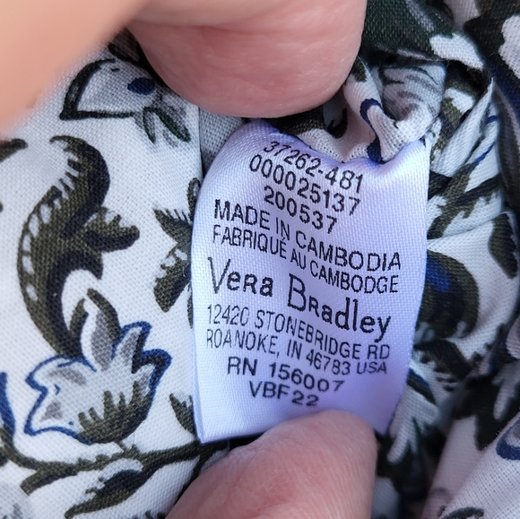 Vera Bradley Black Quilted Oversized Hobo Shouler/Crossbody Bag. - Picture 16 of 16